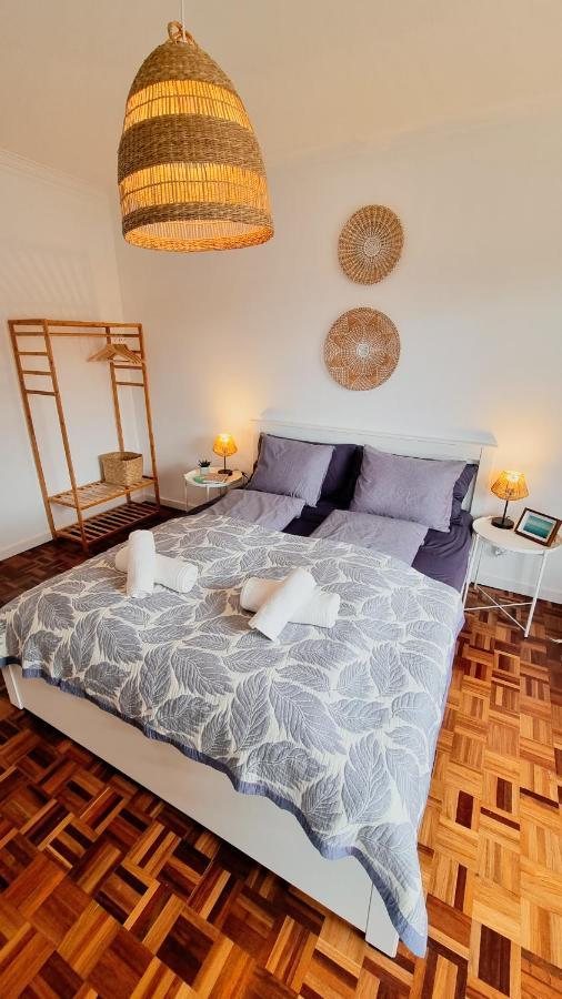 Tika Surf Camp Ericeira Hotel Carvoeira ภายนอก รูปภาพ