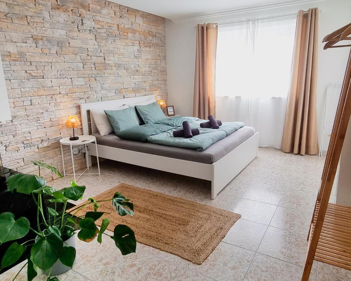 Tika Surf Camp Ericeira Hotel Carvoeira ภายนอก รูปภาพ