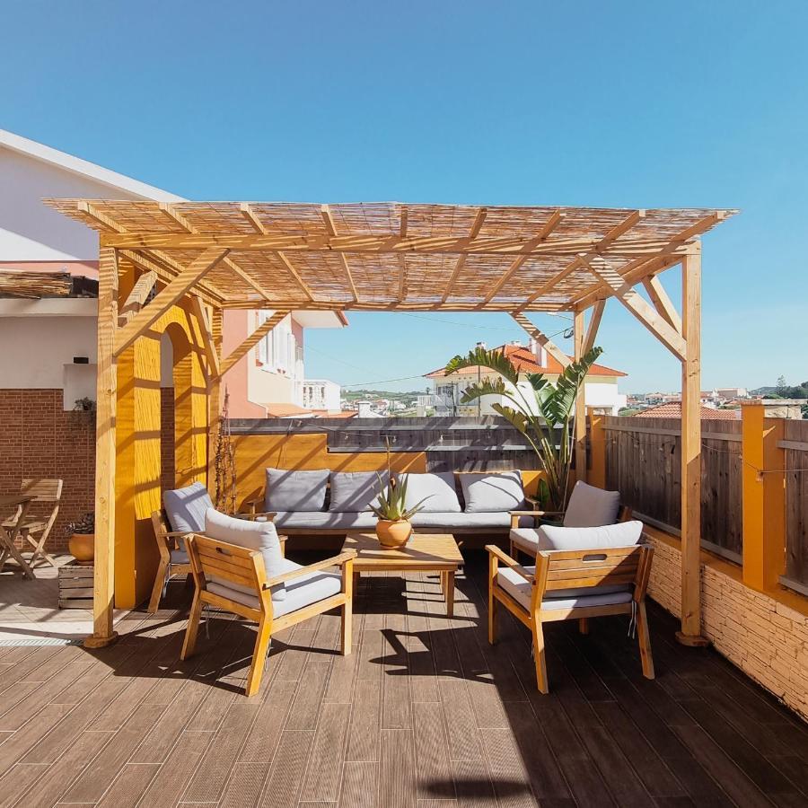 Tika Surf Camp Ericeira Hotel Carvoeira ภายนอก รูปภาพ