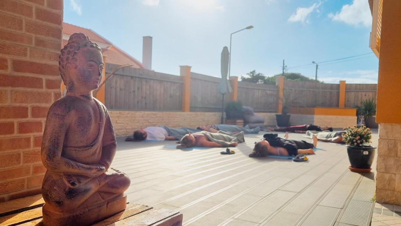Tika Surf Camp Ericeira Hotel Carvoeira ภายนอก รูปภาพ